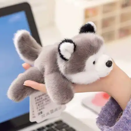 This is a very precious, fragrant, soft, and attractive husky magnetic fridge magnet, plush toy, and a table companion doll. It's cute and fun, making it an ideal choice for gifting. It's a magnetic plush toy with a switch for decoration and a cute wall-mounted design for home use This is a very precious, fragrant, soft, and attractive husky magnetic fridge magnet, plush toy, and a table companion doll. It's cute and fun, making it an ideal choice for gifting. It's a magnetic plush toy with a switch for decoration and a cute wall-mounted design for home use